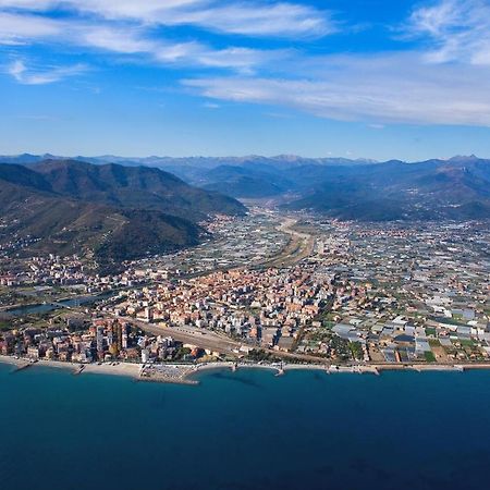 Apartament Delizioso Trilocale A Due Passi Dal Mare Di Albenga Zewnętrze zdjęcie