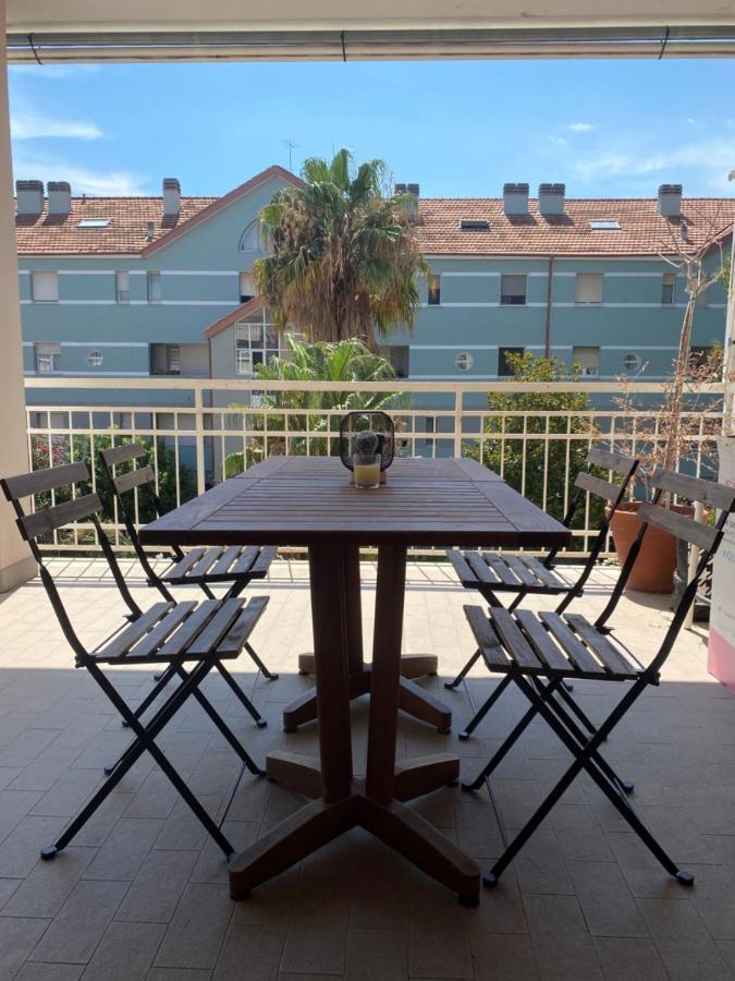 Apartament Delizioso Trilocale A Due Passi Dal Mare Di Albenga Zewnętrze zdjęcie